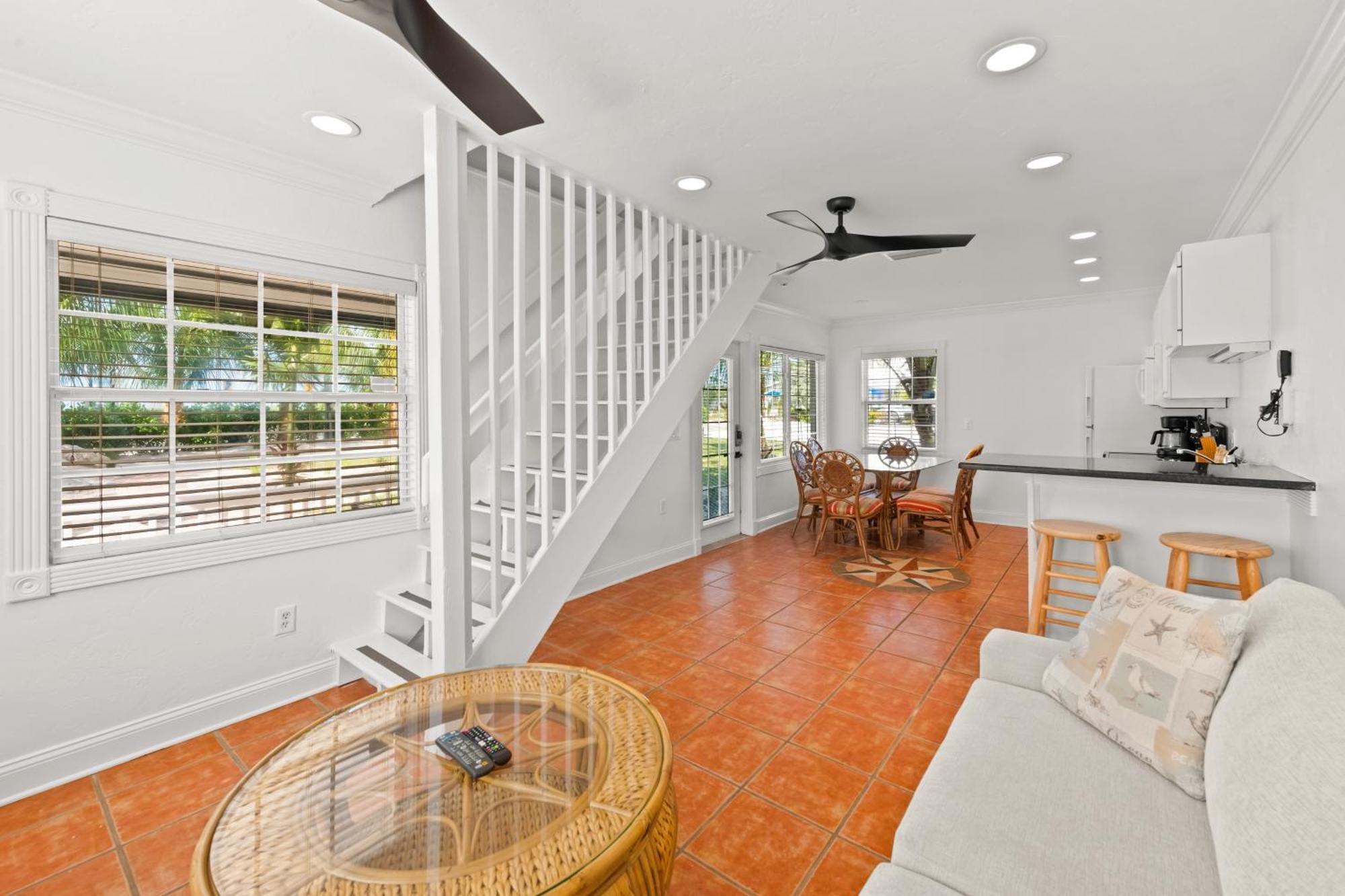 Tropic Isle At Anna Maria Island Inn Bradenton Beach Exterior photo